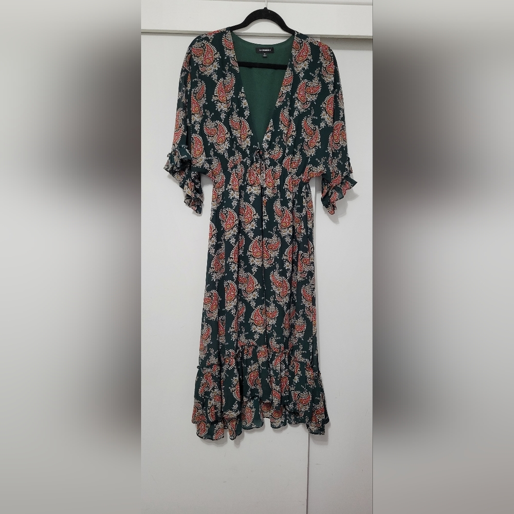 Midi flowy dress in paisley print